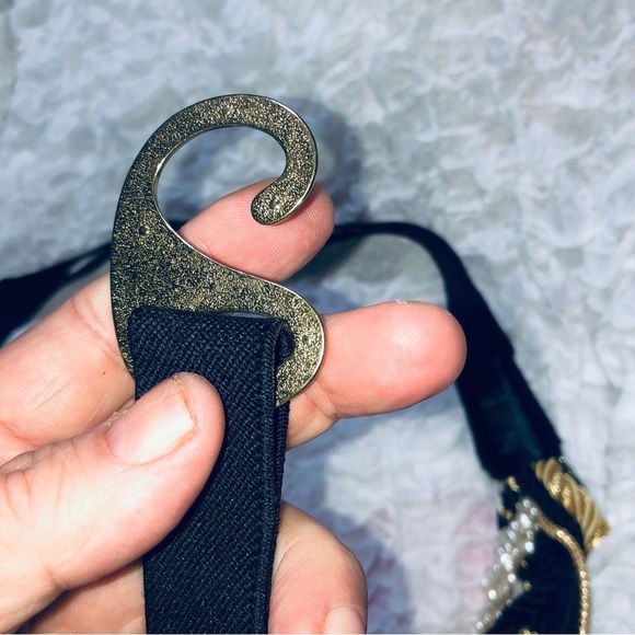 Vintage Black and Gold Braided Belt with Pearl Accents- elastic strap - hook - Picture 5 of 6